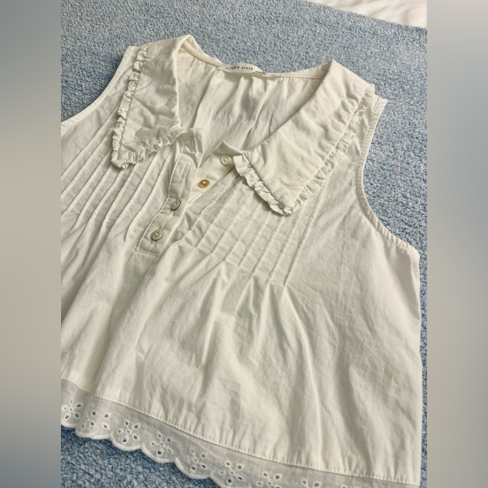Altar’d State Peter Pan Collar White Ruffle Trim Eyelet Cotton Top - Size XS - Picture 12 of 12